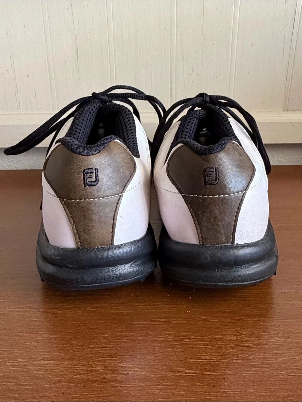 Footjoy Greenjoys Men’s 9M Classic Saddle Golf Shoes Retro Athletic Country Club